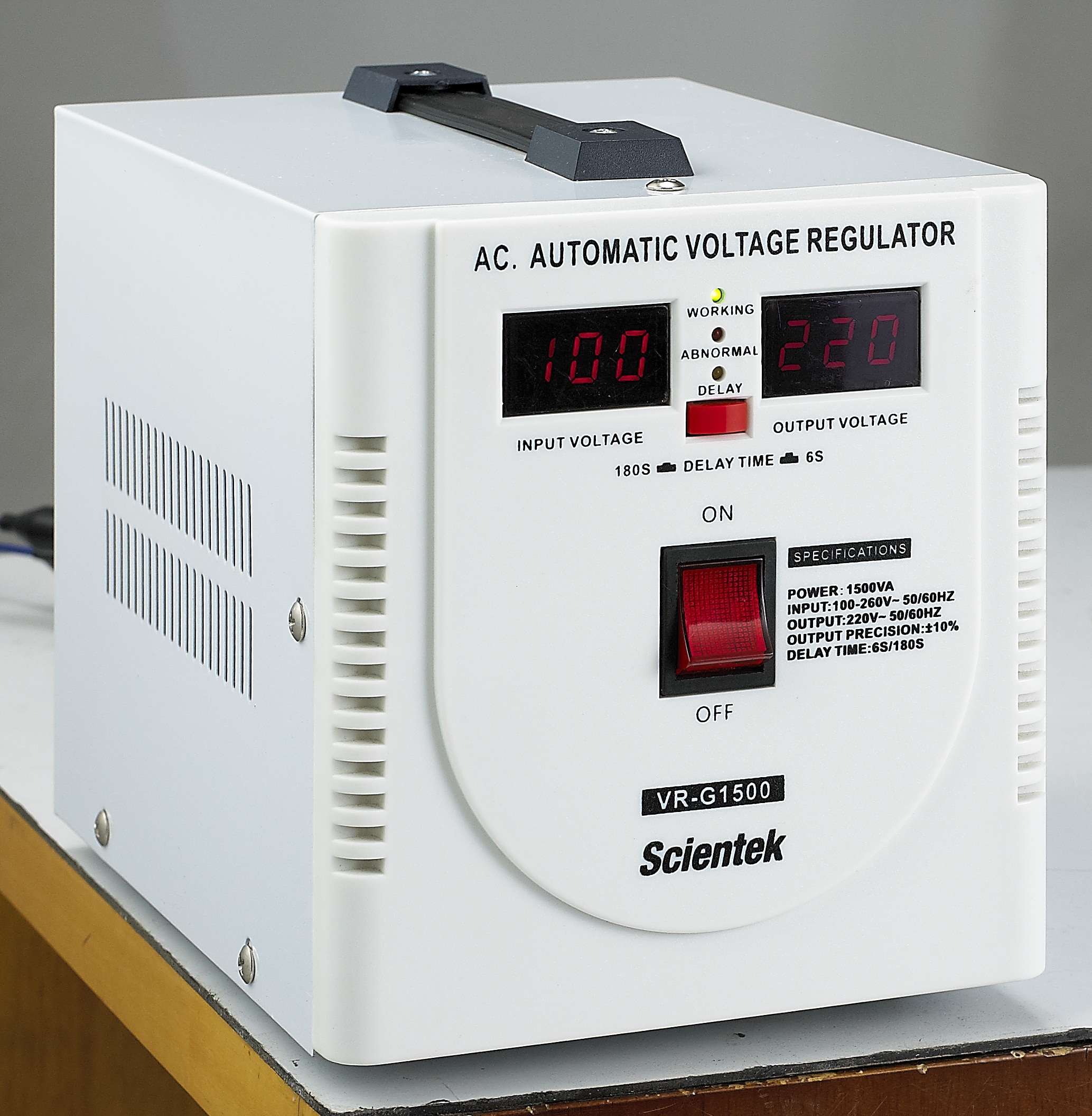 Three-phase voltage regulator: function and working principle